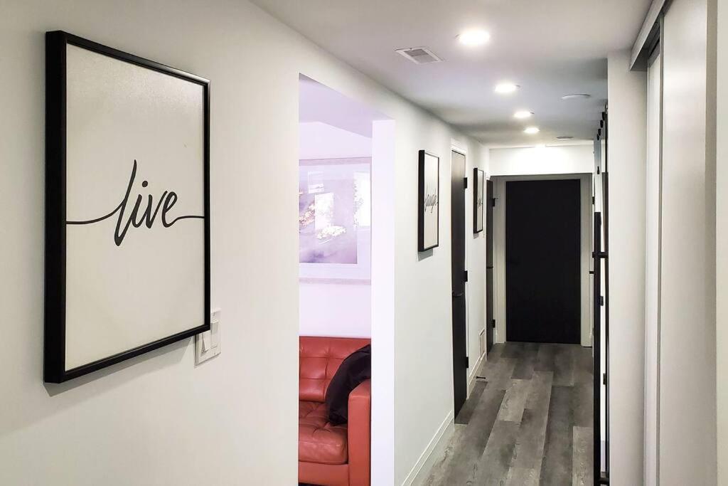 Renovated Guest Suite Near The Lake & High Park In Toronto! エクステリア 写真